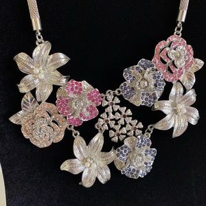 Floral statement necklace